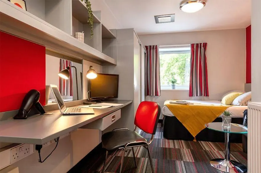 Student Only - Clarendon Street In Nottingham Apartment
